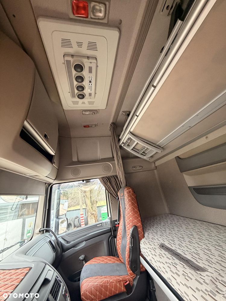 DAF 106 - 9