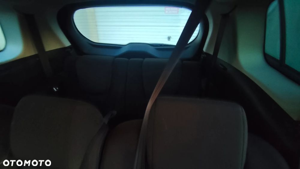 Mazda 5 2.0 Active Plus - 11