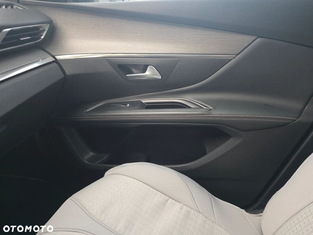 Peugeot 5008 2.0 BlueHDi GT Pack S&S EAT8 - 31