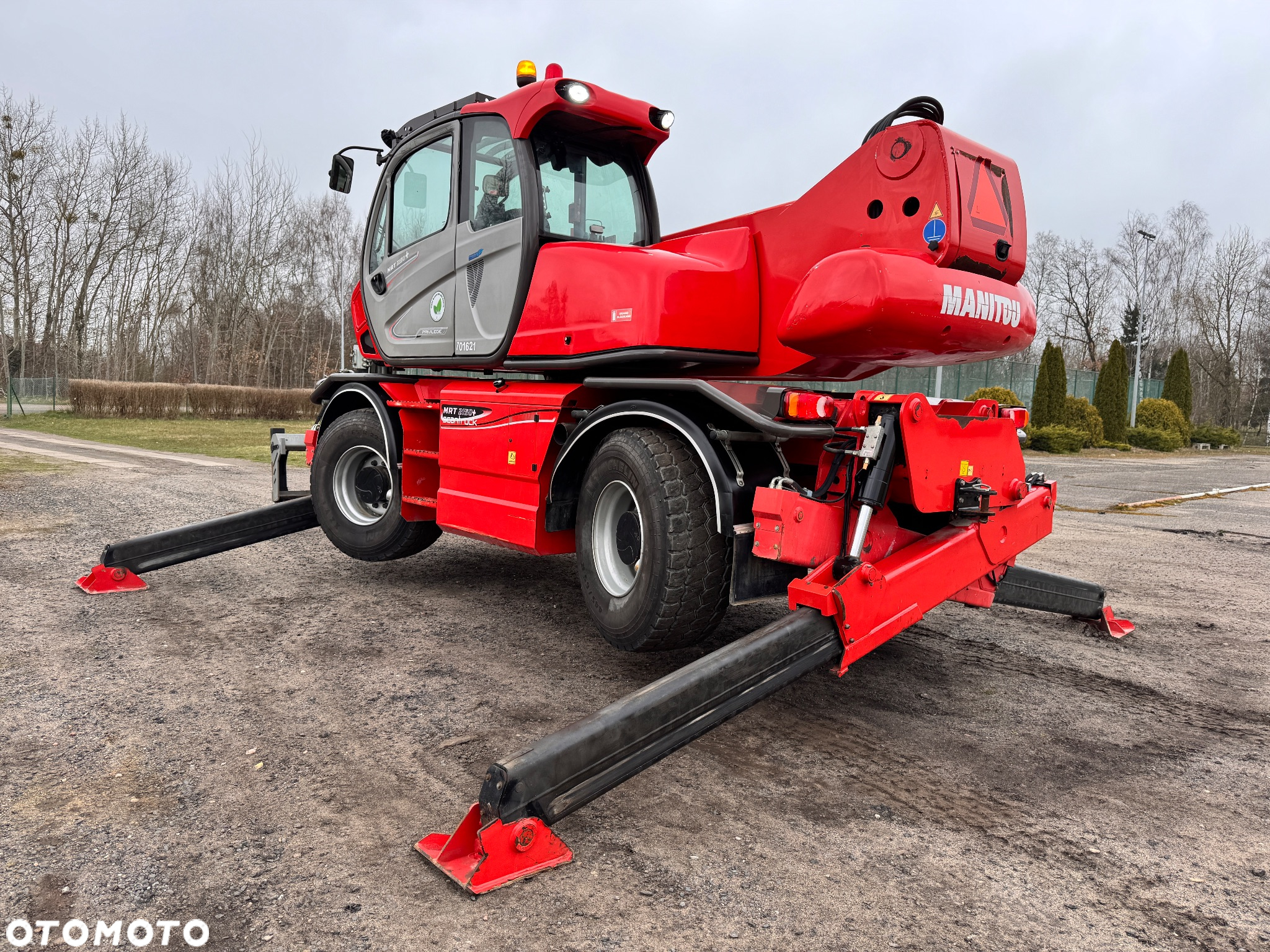 Manitou MRT2150 + 4ST - 8
