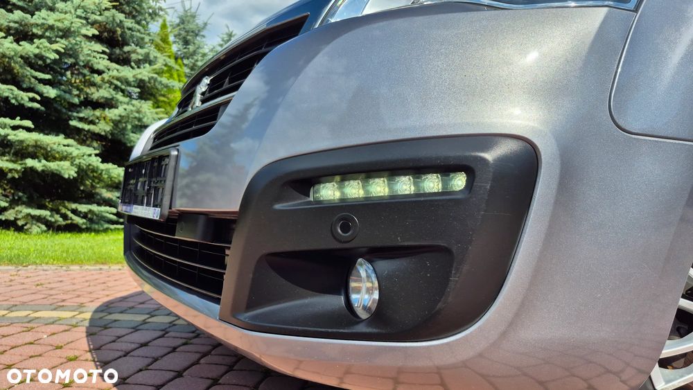 Peugeot Partner BlueHDi 120 Stop&Start Allure - 25