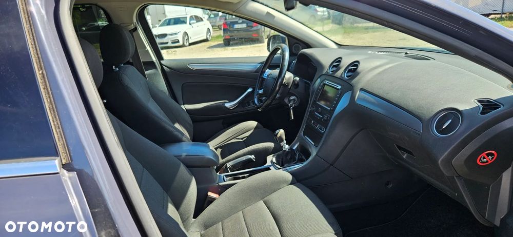 Ford Mondeo 1.6 T Titanium - 27