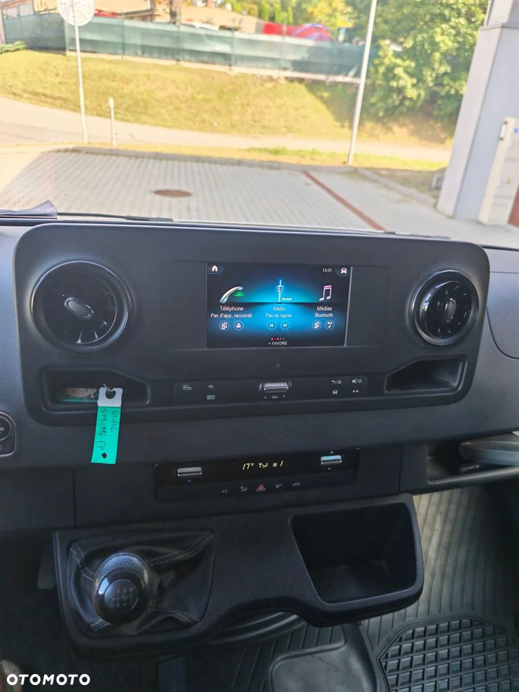 Mercedes-Benz Sprinter - 18