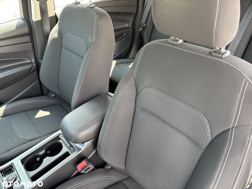 Ford Kuga 2.0 TDCi AWD Trend - 11