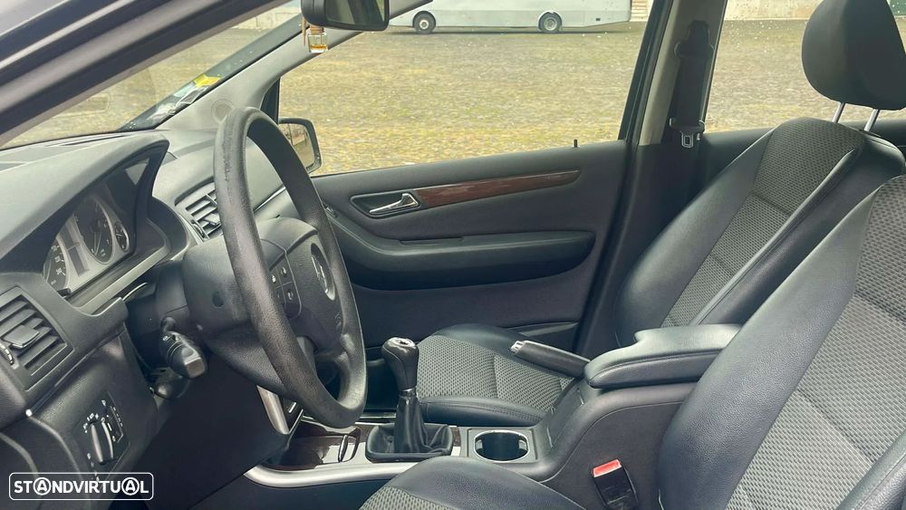 Mercedes-Benz B 150 BlueEFFICIENCY - 18