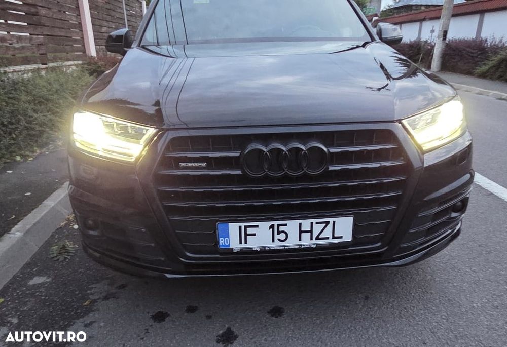 Audi Q7 - 1