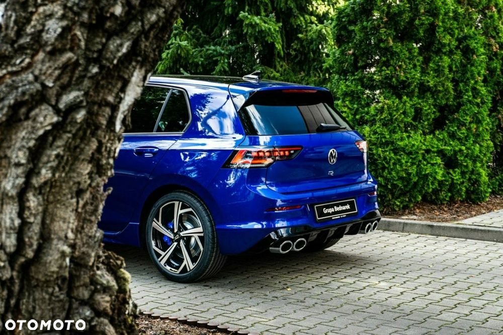 Volkswagen Golf - 16