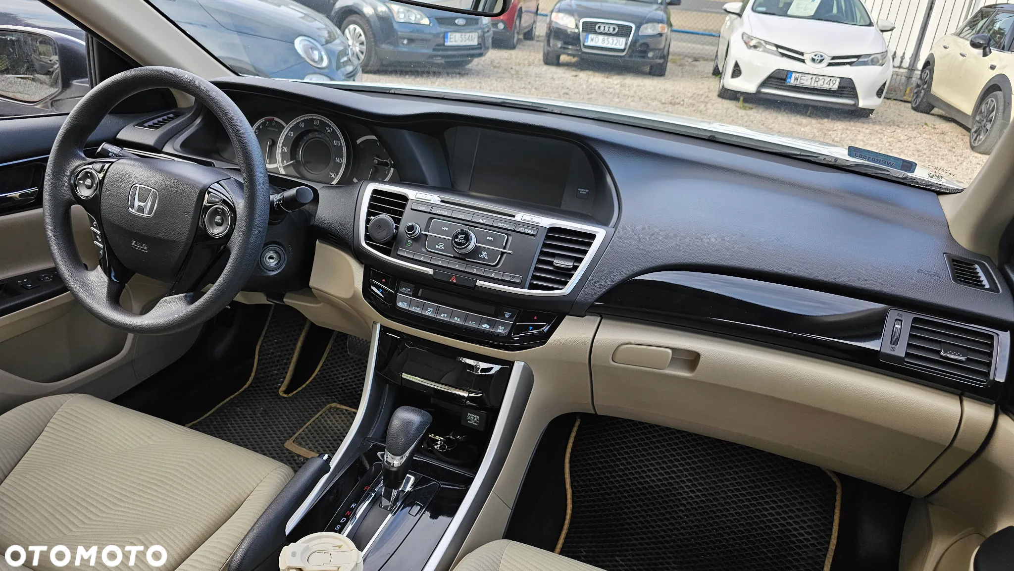 Honda Accord 2.4 LX - 19