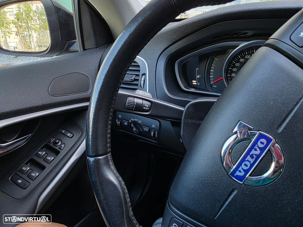 Volvo V40 Cross Country 1.6 D2 Summum - 43