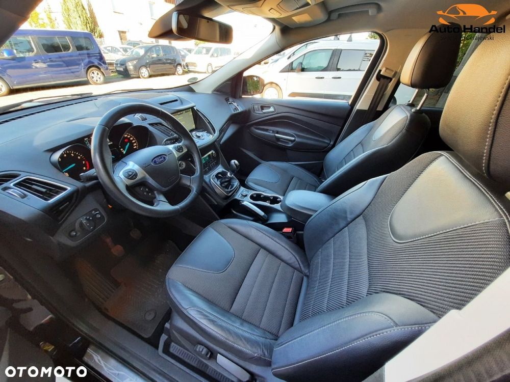 Ford Kuga 1.5 EcoBoost 2x4 Titanium - 31