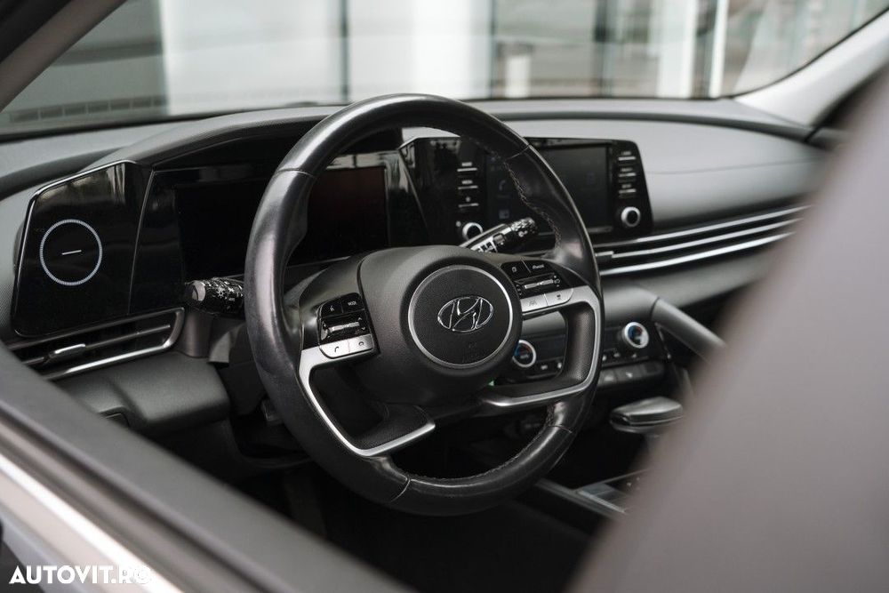 Hyundai Elantra - 15