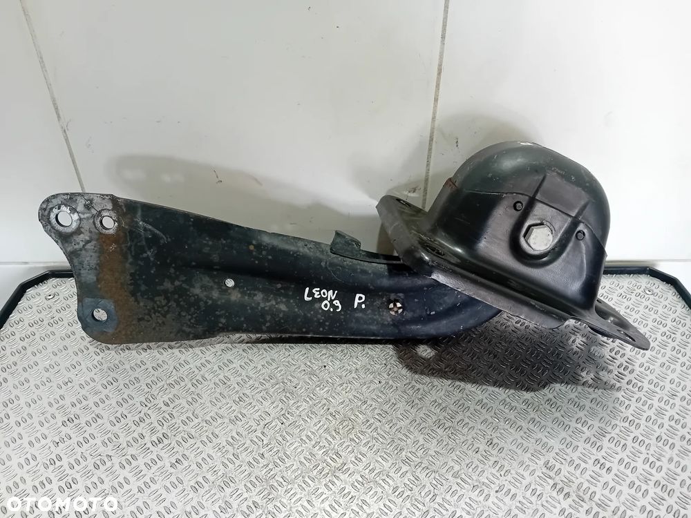 wahacz prawy tył Seat Leon II 1K0505226H 2009 - 1