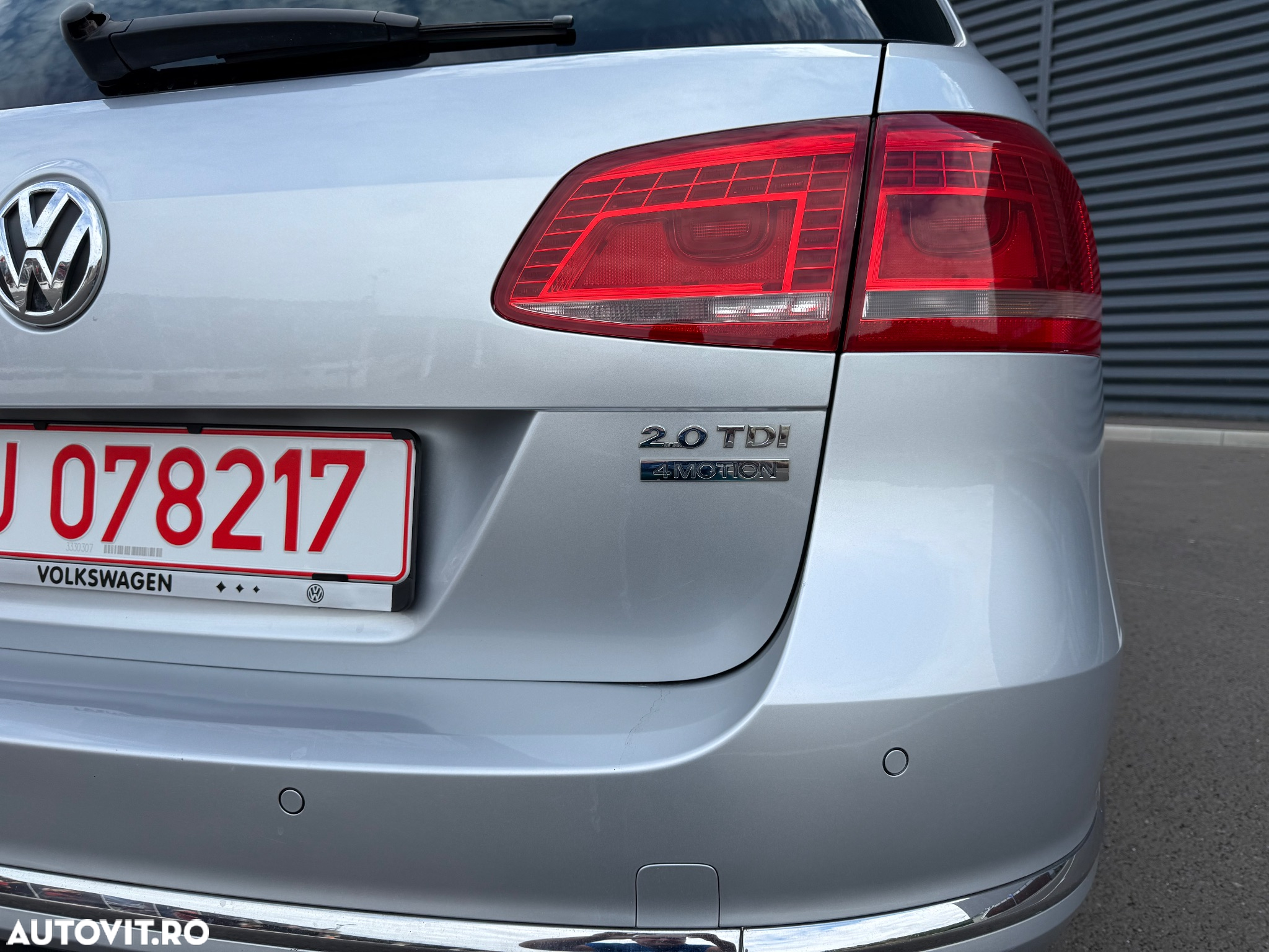 Volkswagen Passat Variant 2.0 TDI 4Motion BlueMotion Technology Business Edition - 6