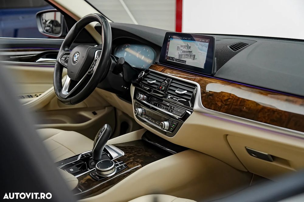 BMW Seria 5 520d Aut. - 18