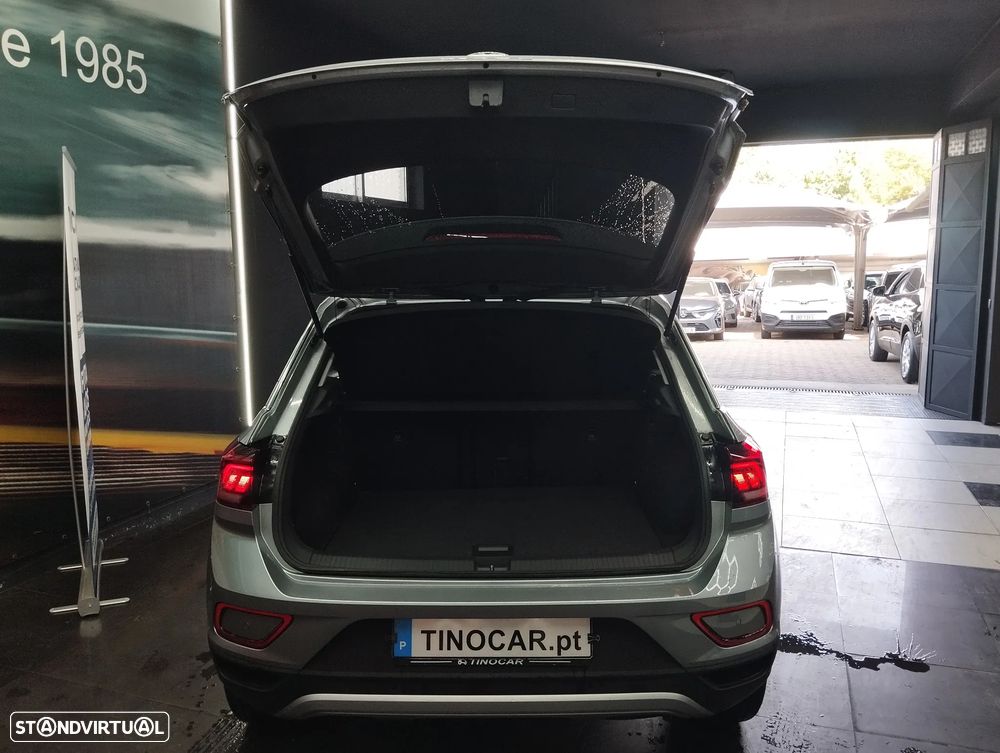 VW T-Roc 1.0 TSI Urban - 12