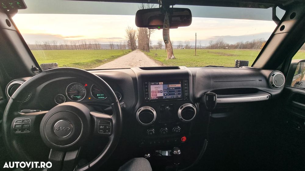 Jeep Wrangler 2.8 CRD AT Rubicon - 11