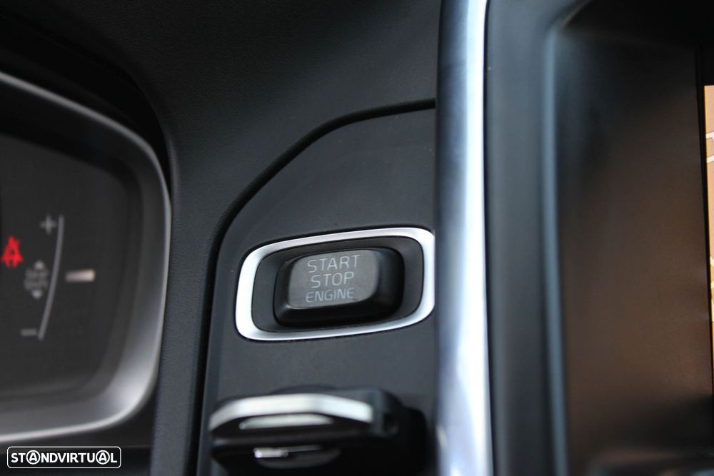 Volvo XC 60 2.0 D3 Dynamic Edition - 14