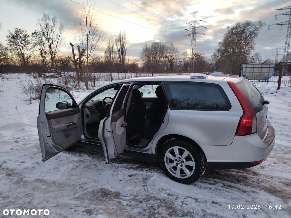 Volvo V50 - 3