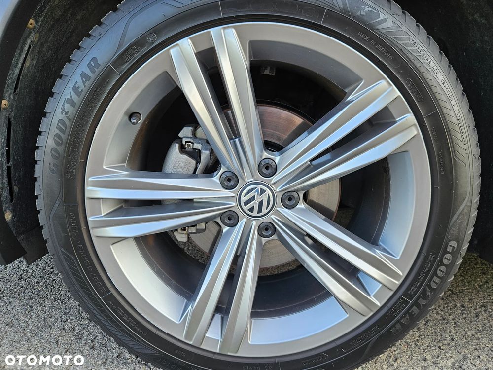 Volkswagen Tiguan 2.0 TDI SCR R-Line - 17
