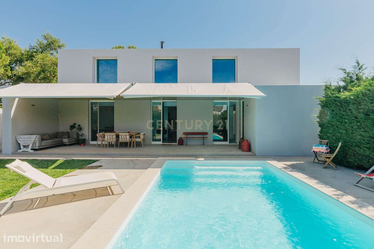 Moradia de Arquitetura Contemporânea em Vila Nova de Santo Estêvão - Grande imagem: 2/60