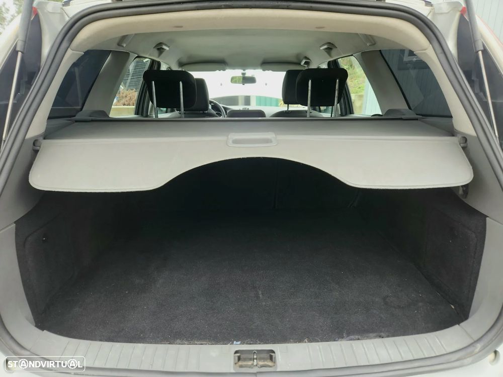 Ford Focus SW 1.6 TDCi Titanium - 14