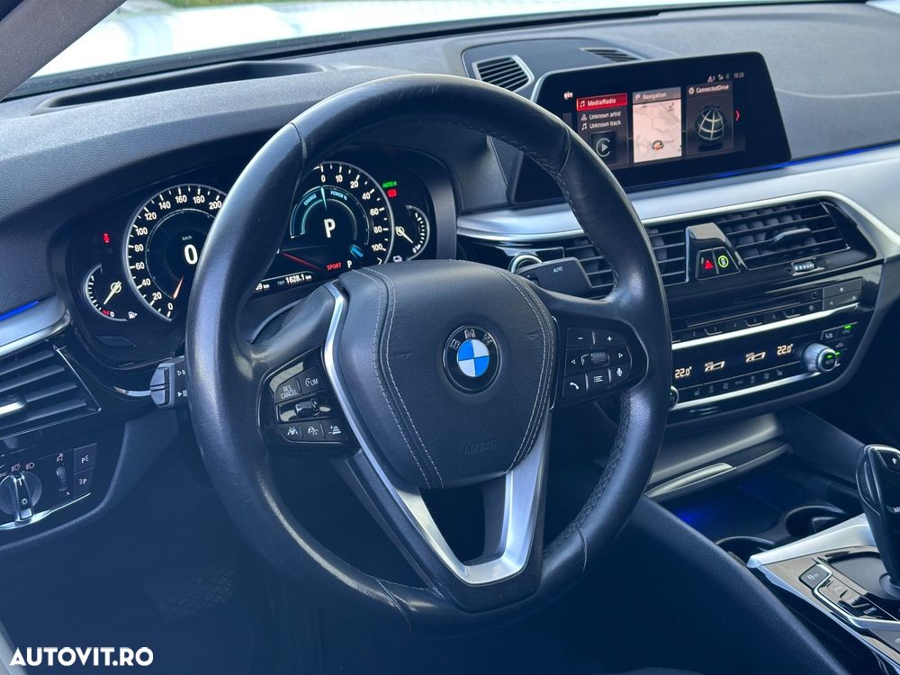 BMW Seria 5 530e AT PHEV - 23