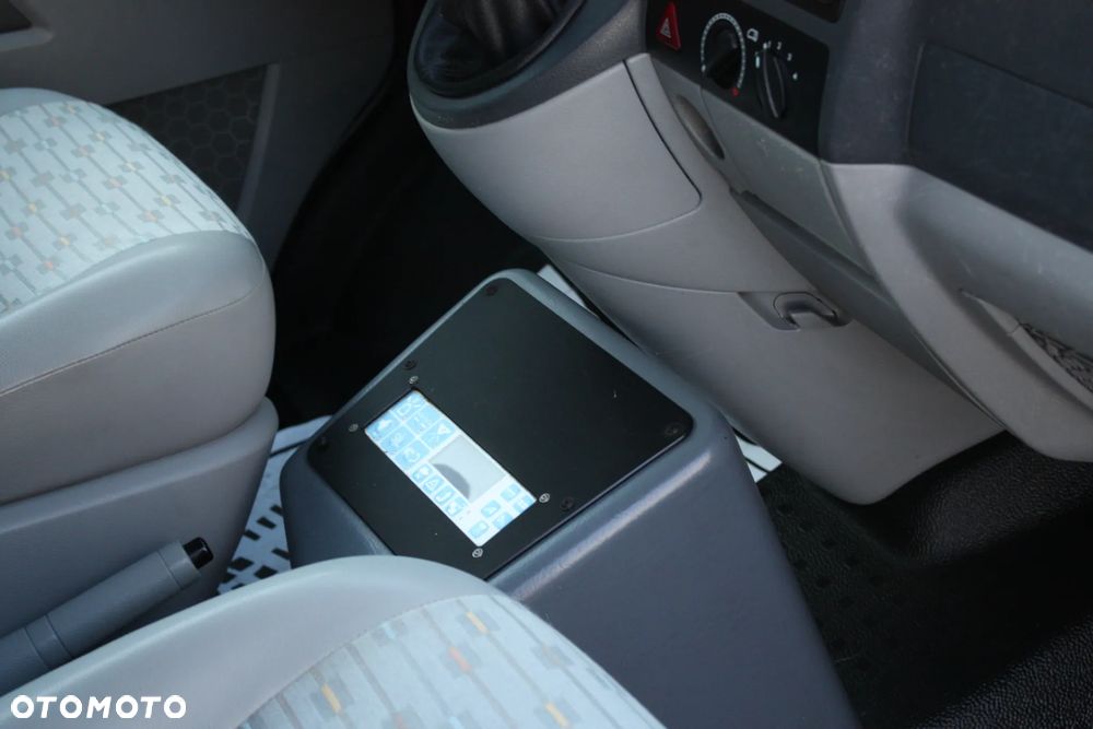 Volkswagen Transporter T5 LIFT - 16