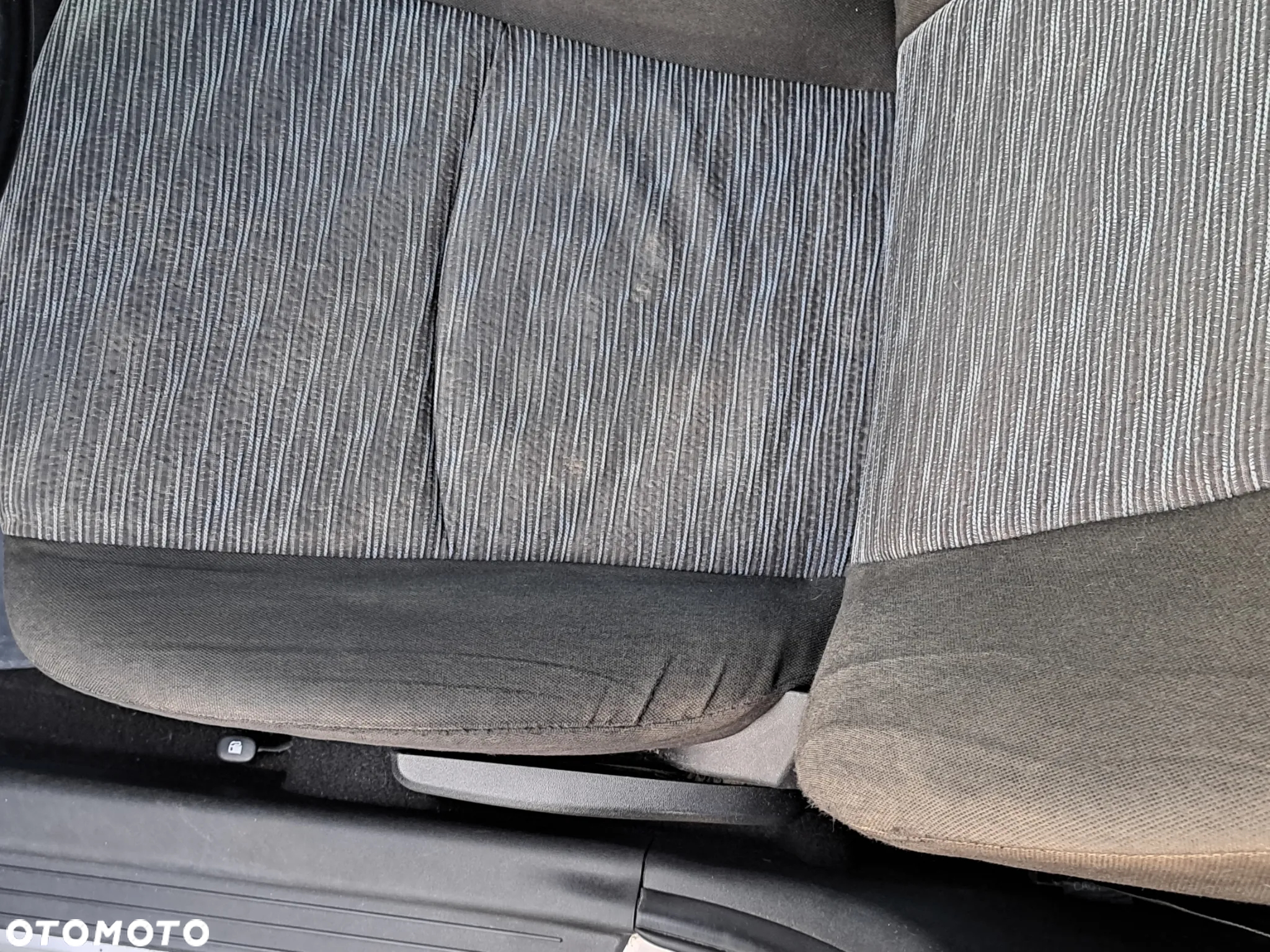 Kia Ceed - 4