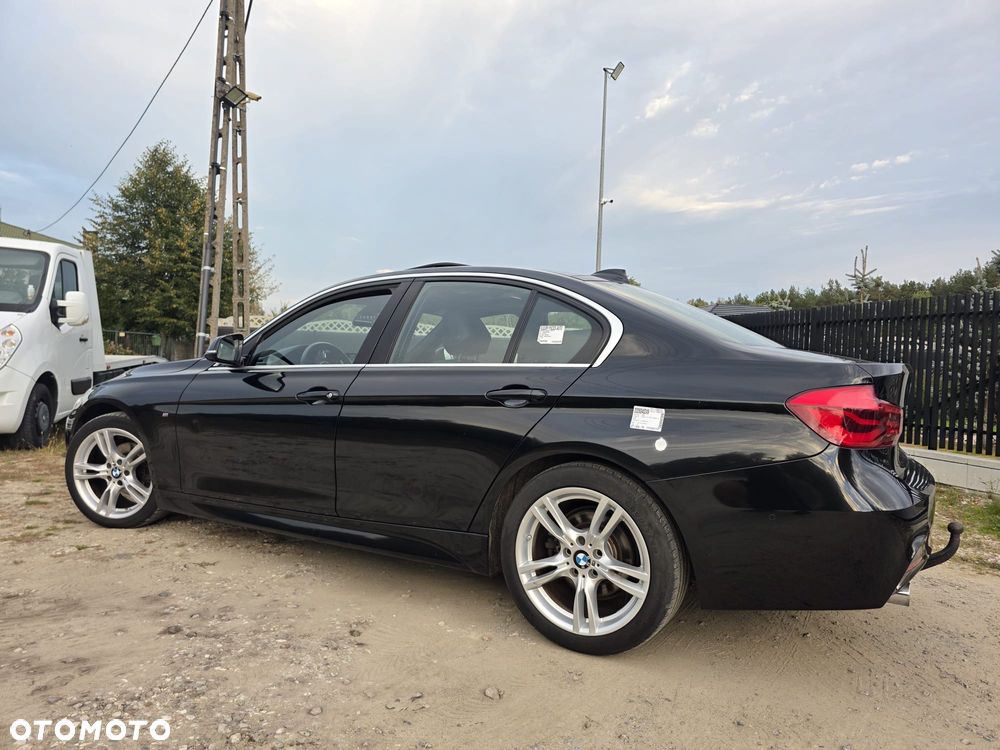 BMW Seria 3 318i Edition M Sport Shadow - 35