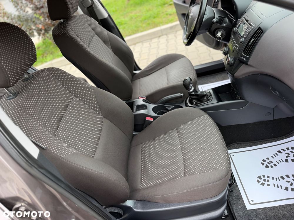 Hyundai i30 1.4 FIFA WM Edition - 31