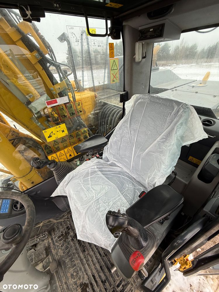 Komatsu PW 160-11 - 22