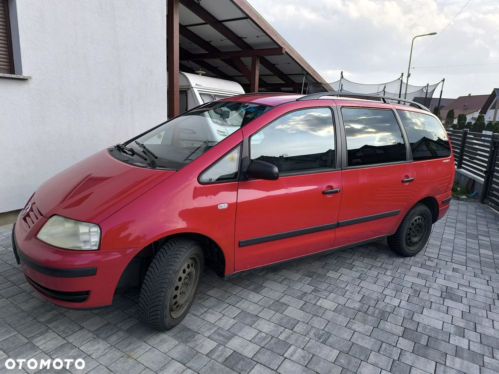Volkswagen Sharan 1.9 TDI Family - 1