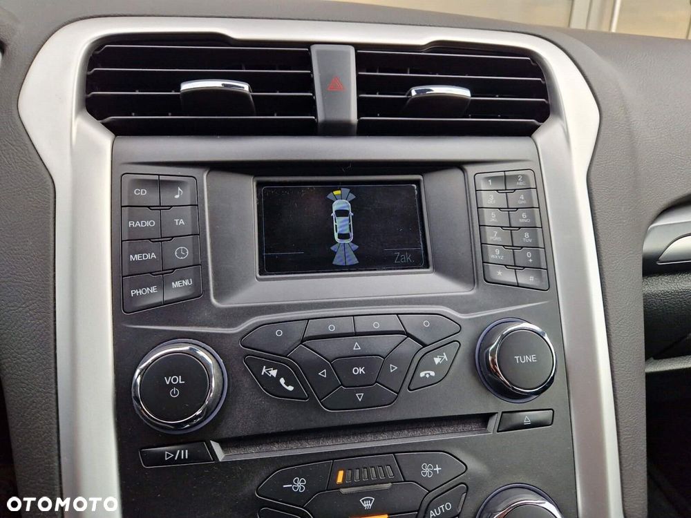 Ford Mondeo 1.5 EcoBoost Trend - 18