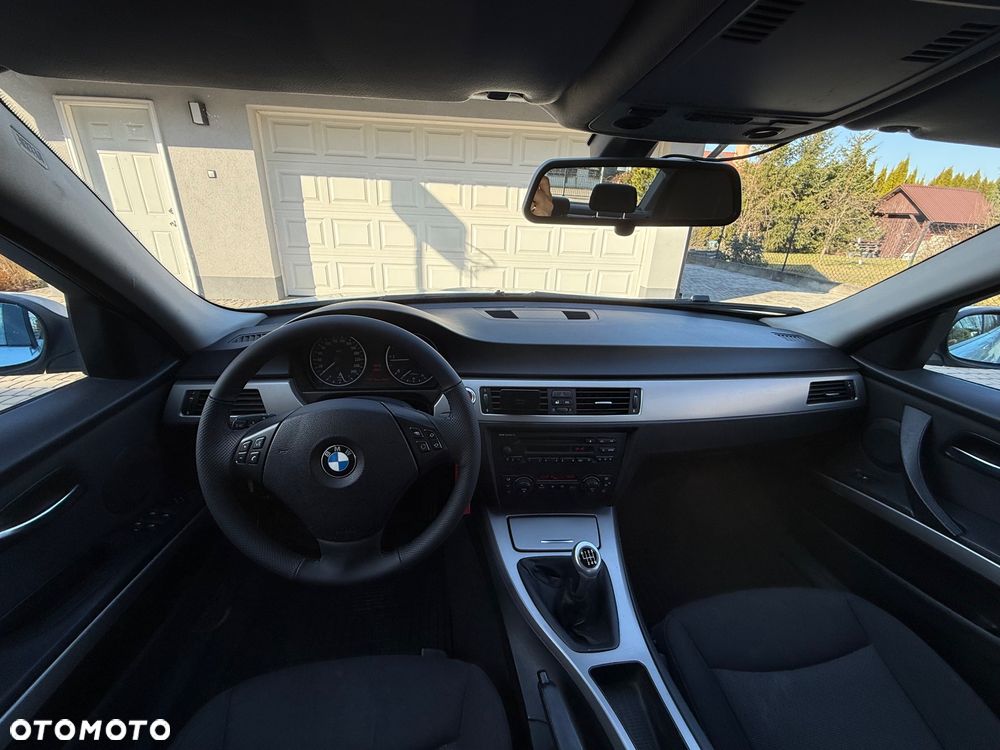 BMW Seria 3 320d - 13