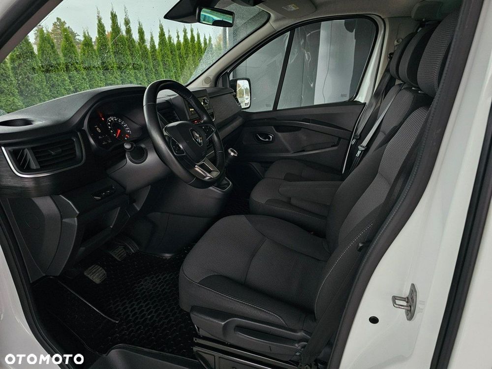 Renault Trafic - 15