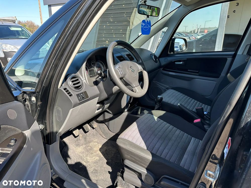 Suzuki SX4 1.6 Comfort 2012 - 10