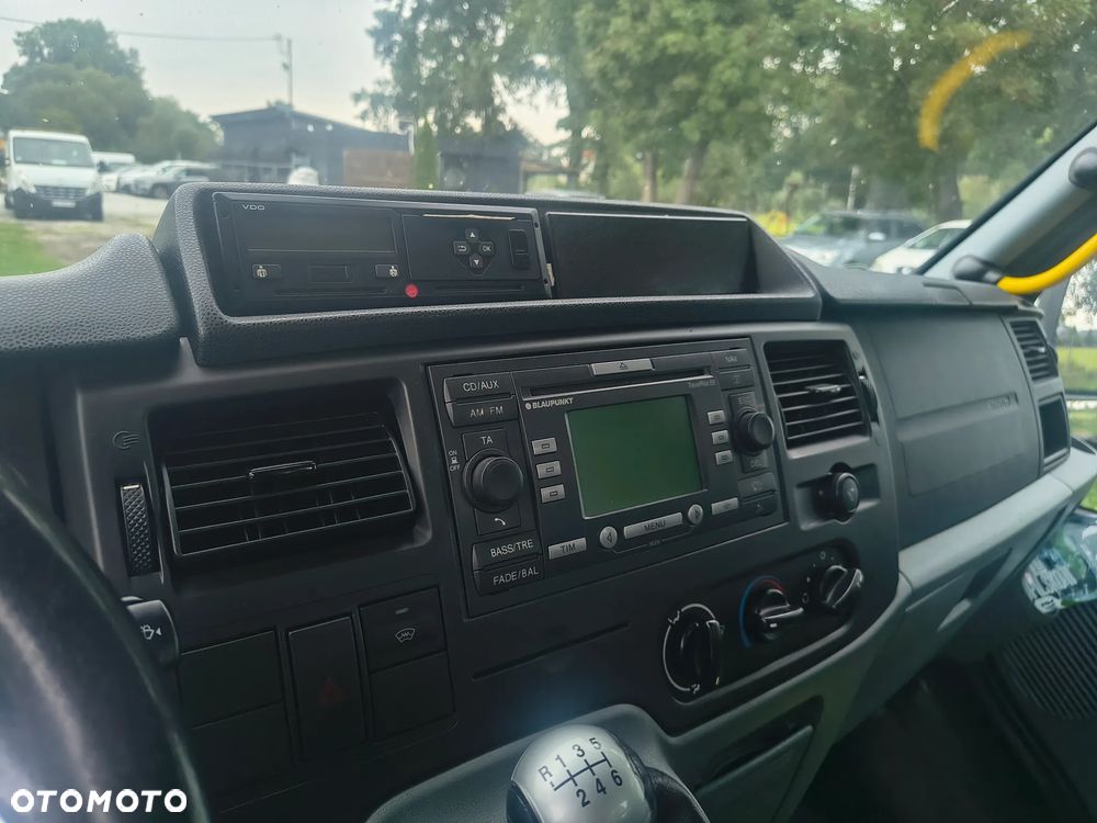 Ford Transit - 20