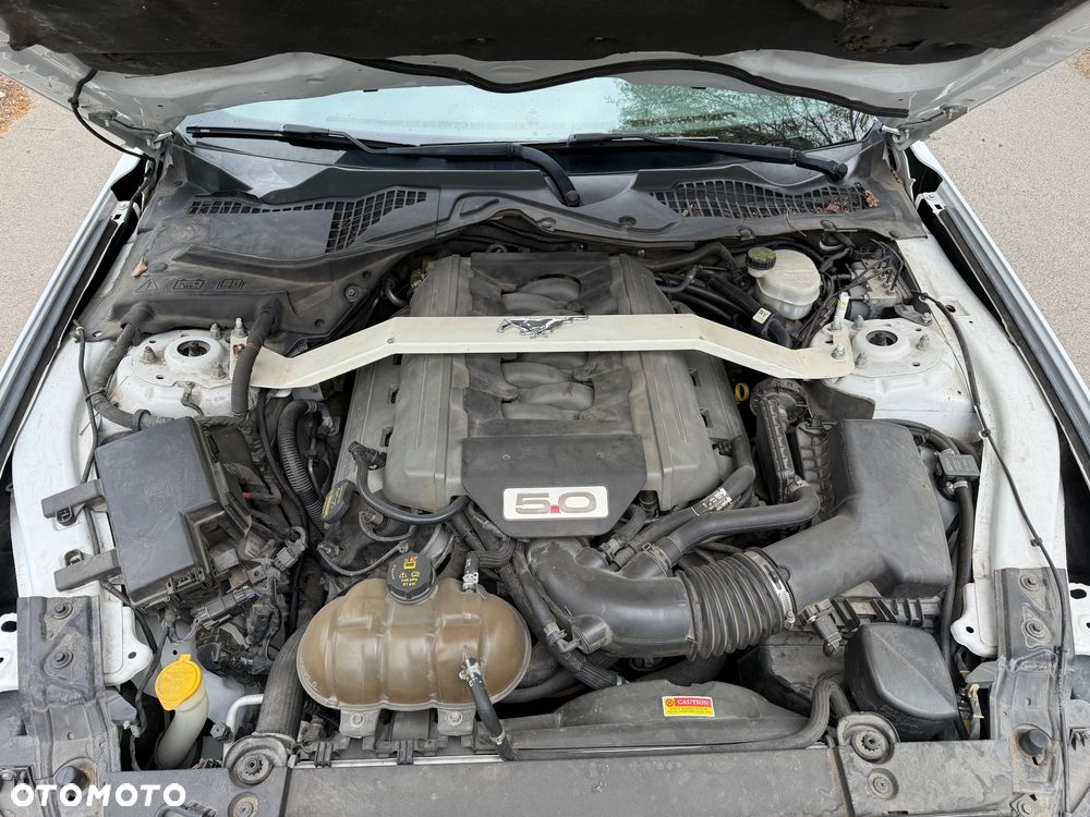 Ford Mustang 5.0 V8 GT - 17