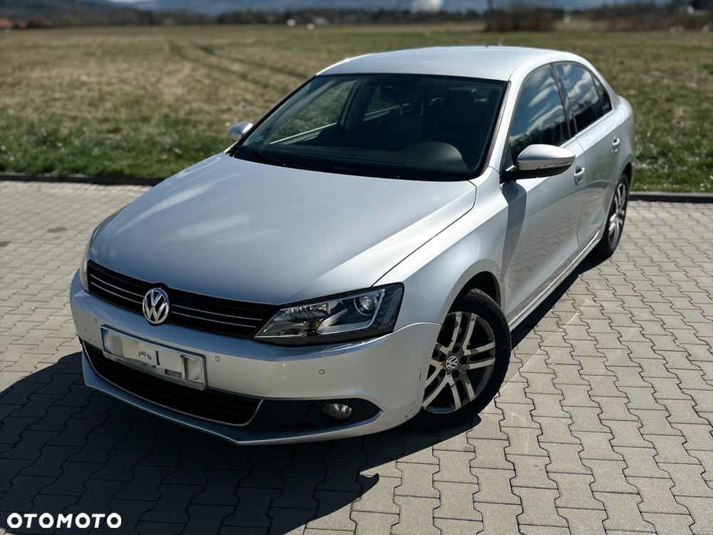 Volkswagen Jetta 2.0 TDI Highline Perfectline DSG - 1