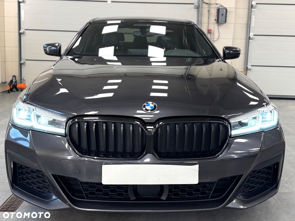 BMW Seria 5 530d xDrive mHEV M Sport sport - 4