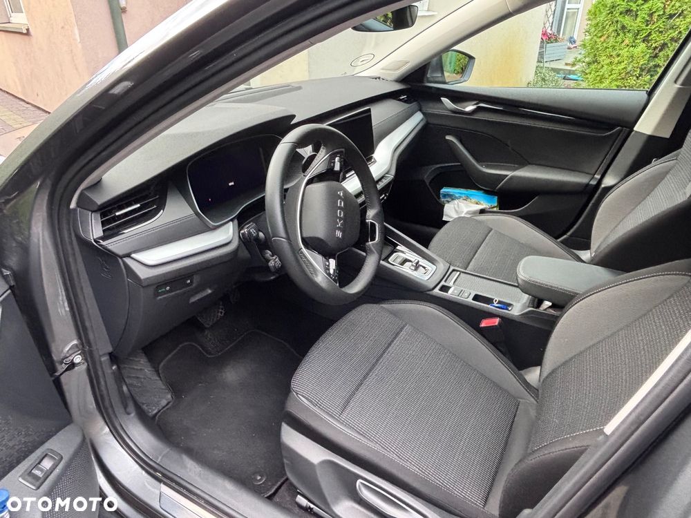 Skoda Octavia 1.5 TSI mHEV Selection DSG - 17