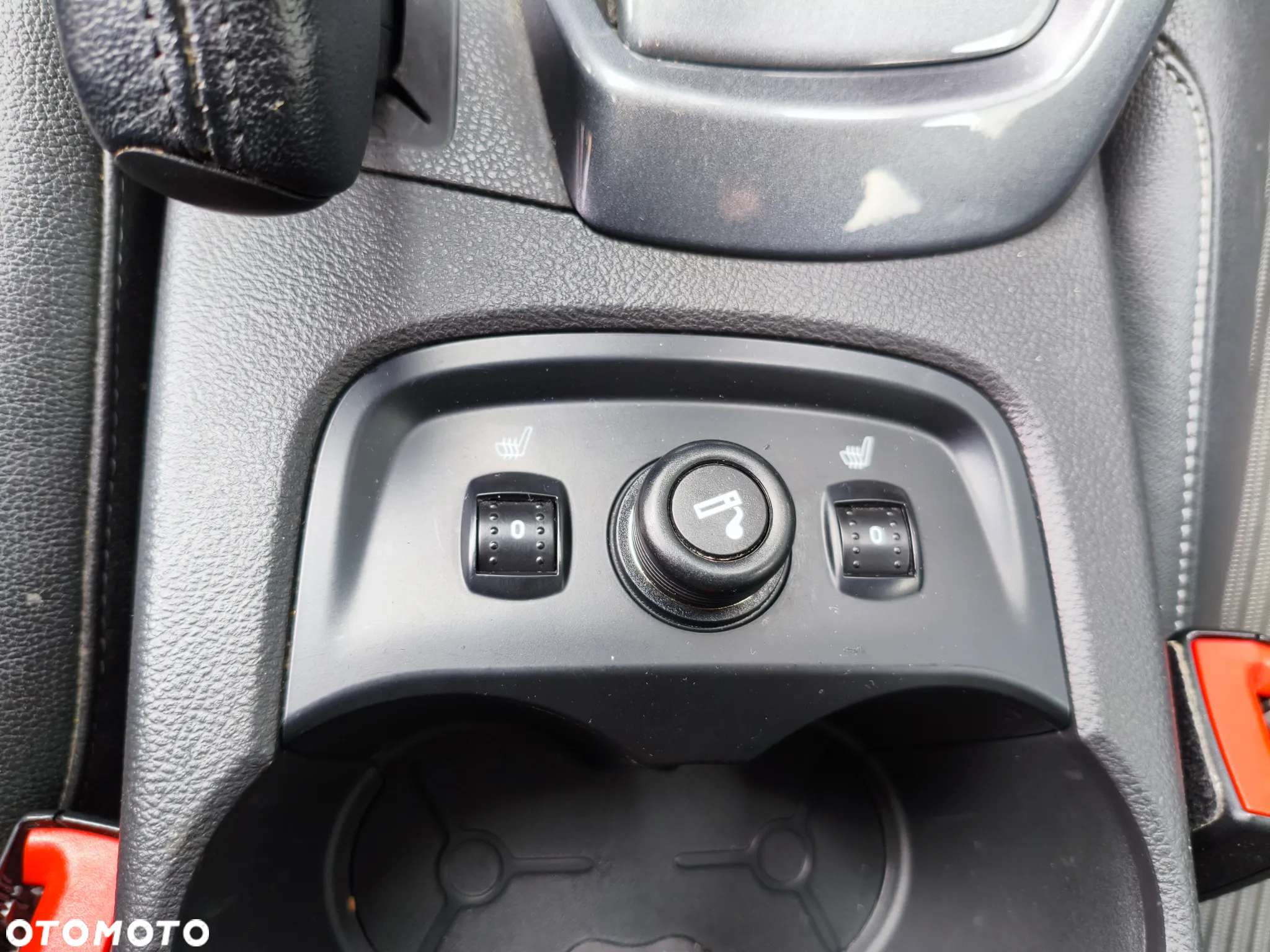Ford Focus 1.0 EcoBoost Hybrid TITANIUM X - 16