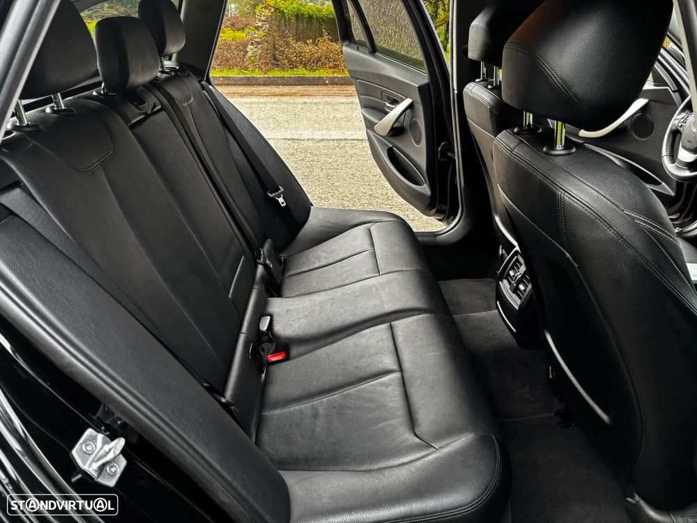 BMW 320 d Luxury Line - 11