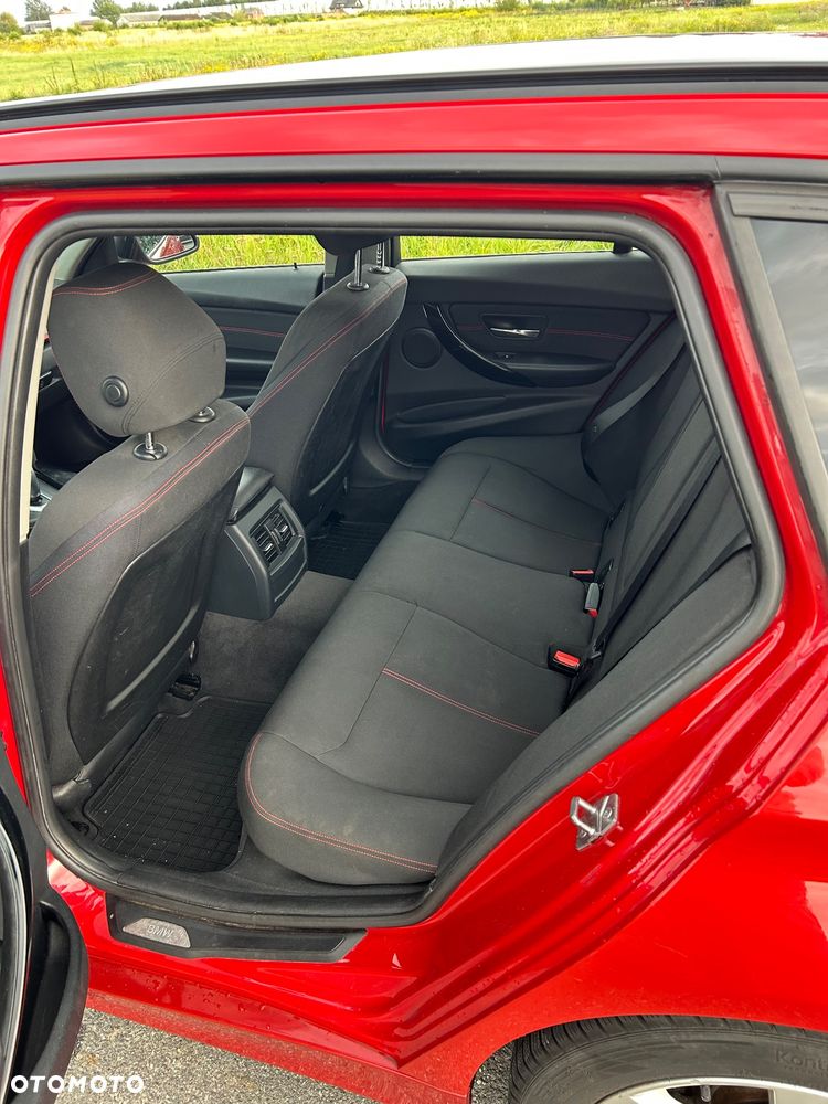 BMW Seria 3 320i Sport-Aut Sport Line - 9