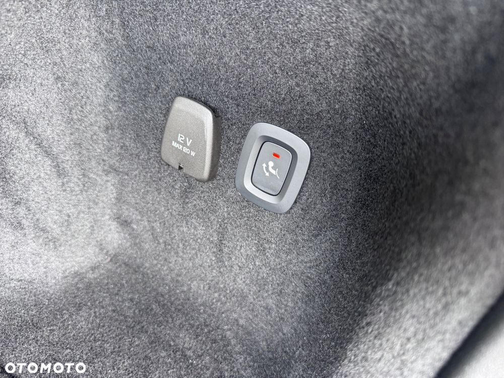 Volvo V60 Cross Country B5 B AWD Geartronic Pro - 33