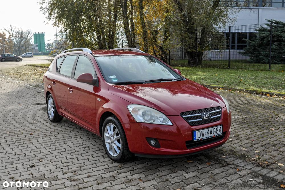 Kia Ceed - 6