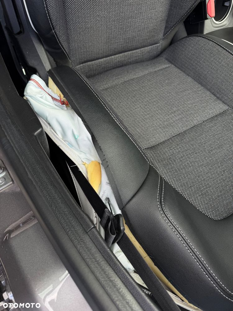 Renault Captur - 32