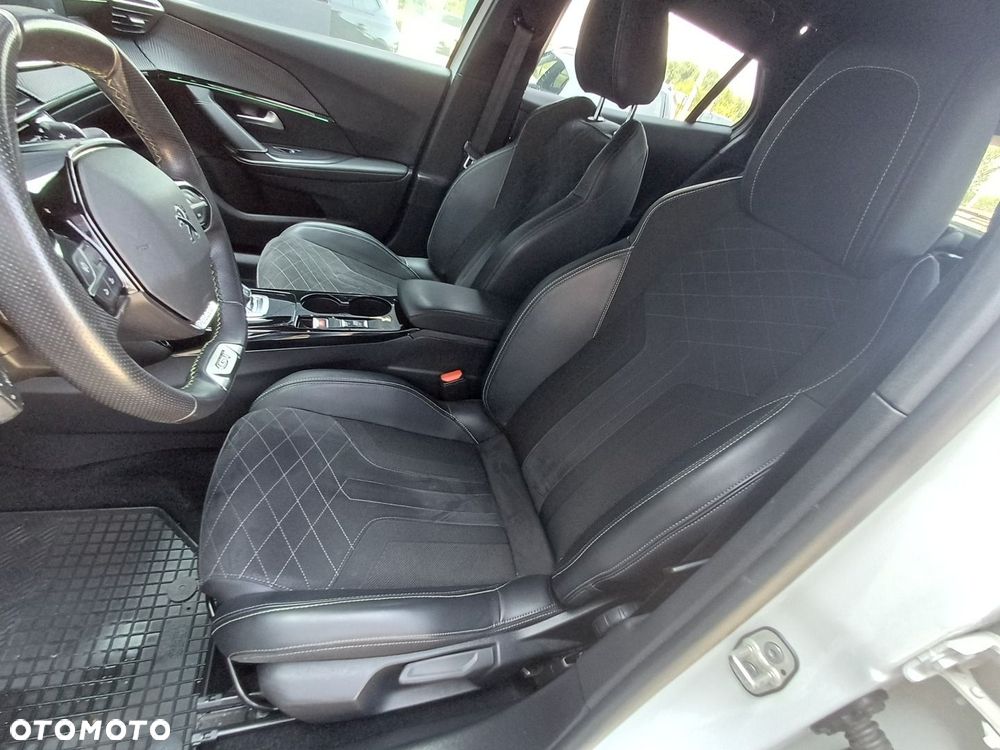 Peugeot 2008 - 12