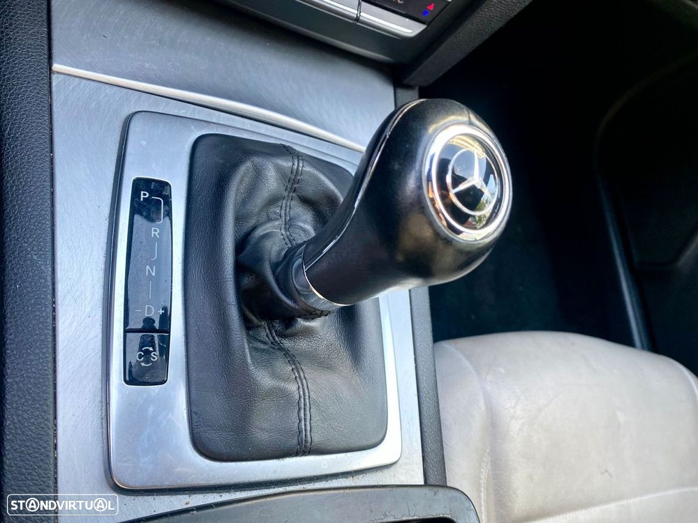 Mercedes-Benz E 250 CDi Elegance BlueEfficiency Auto - 23