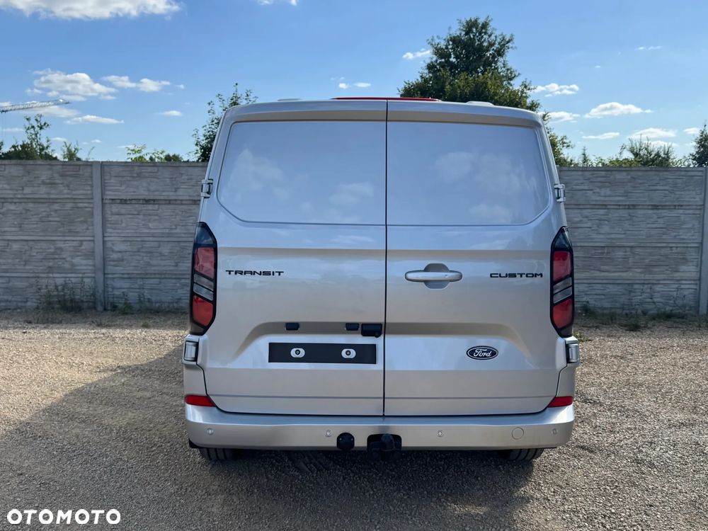 Ford Transit Custom - 8